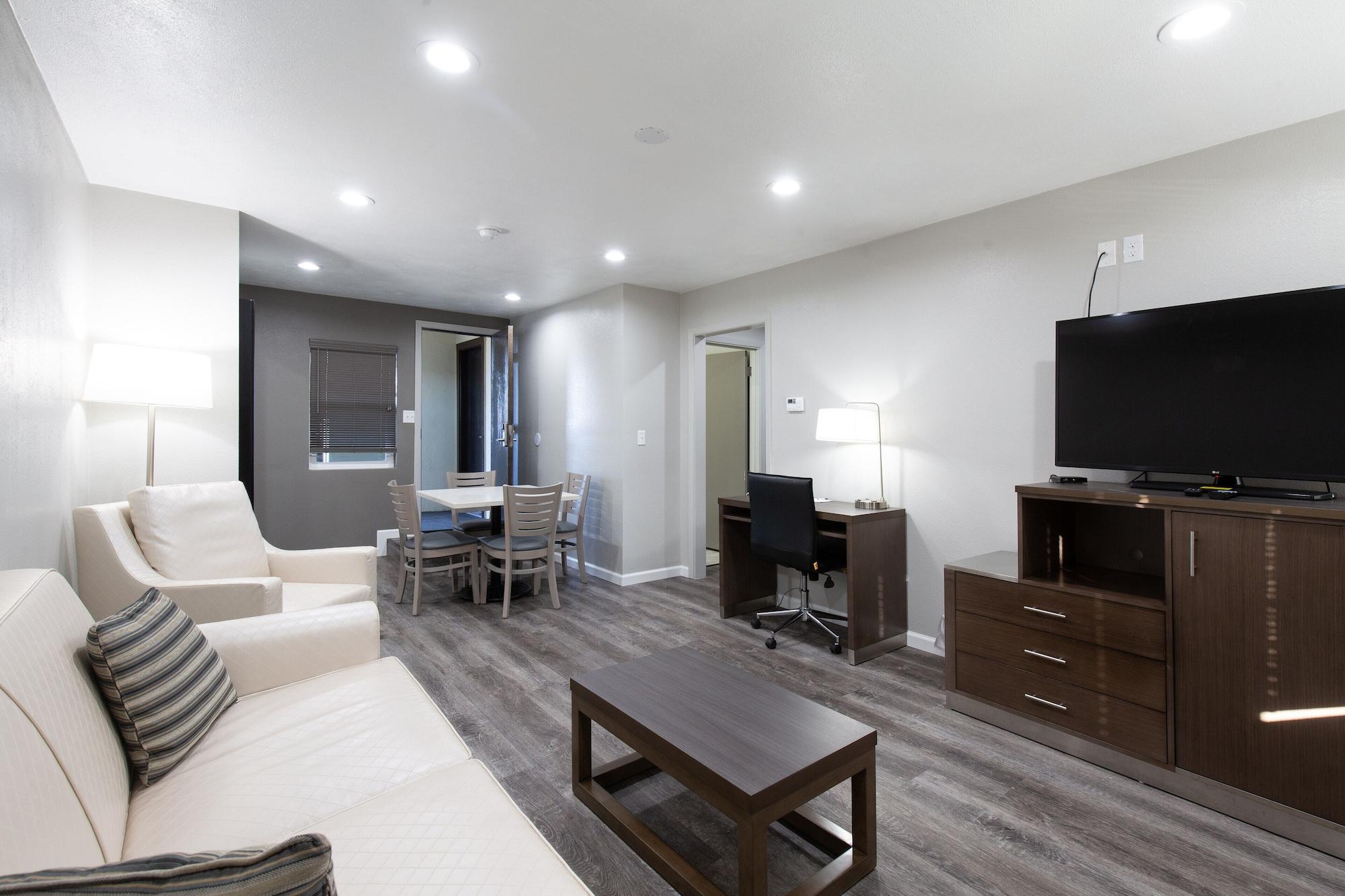 Super 8 By Wyndham Eureka Hotel Luaran gambar